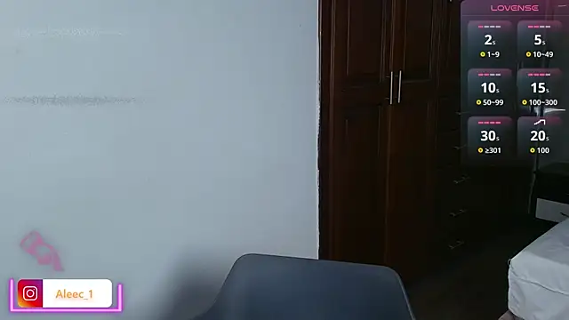 Snapshot of Aleecandrews chatting on September 22, 2025, 7:16 pm Aleecandrews online show from September 22, 2025, 7:16 pm