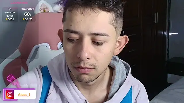 Snapshot of Aleecandrews chatting on September 24, 2025, 7:17 pm Aleecandrews online show from September 24, 2025, 7:17 pm