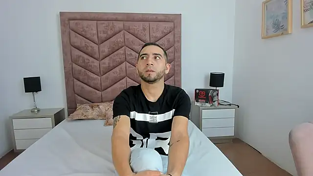 Snapshot of Lushian_ chatting on November 27, 2025, 3:03 pm Lushian online show from November 27, 2025, 3:03 pm