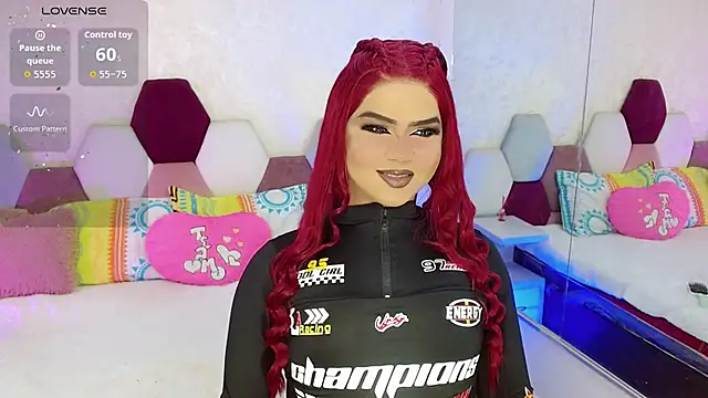 Snapshot of kushina_uzumaki75 chatting on October 18, 2025, 4:37 am kushina uzumaki75 online show from October 18, 2025, 4:37 am