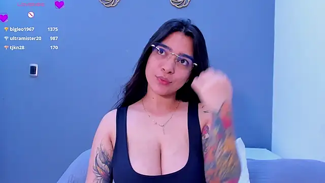 KamilaBetancourt online show from June 21, 2026, 12:13 am