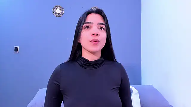 KamilaBetancourt online show from June 26, 2026, 1:04 pm