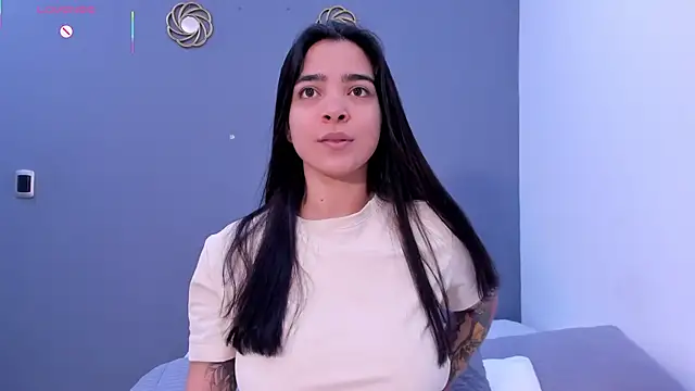 KamilaBetancourt online show from July 8, 2026, 11:37 am