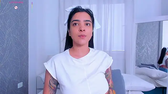 KamilaBetancourt online show from July 30, 2026, 12:59 pm