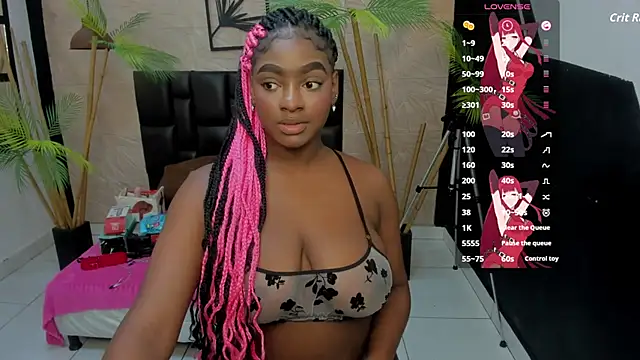 Snapshot of alana_bonny chatting on November 15, 2025, 12:45 pm alana bonny online show from November 15, 2025, 12:45 pm