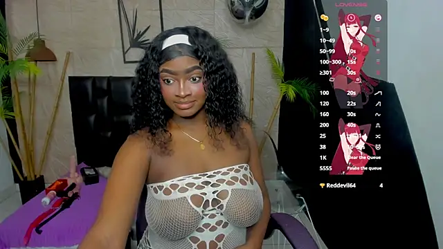 Snapshot of alana_bonny chatting on March 13, 2026, 9:05 am alana bonny online show from March 13, 2026, 9:05 am