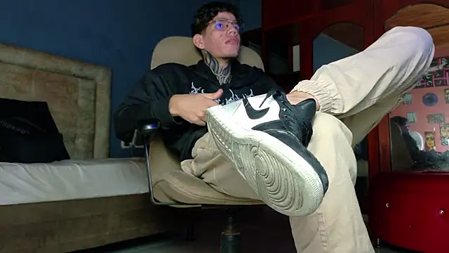 david huge online show from March 1, 2026, 6:26 am