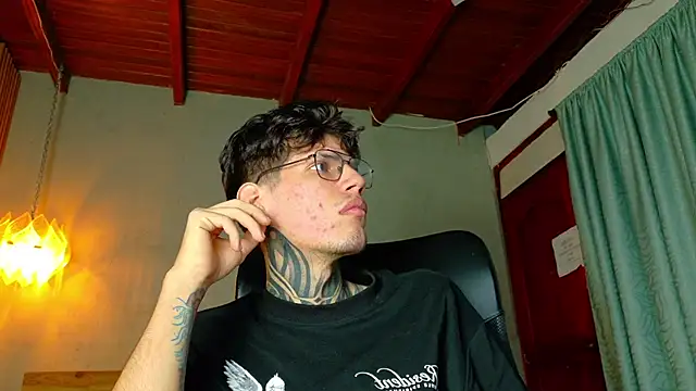 david huge online show from May 3, 2026, 1:17 pm