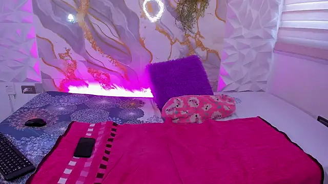 stuart fetish online show from February 13, 2026, 7:10 pm