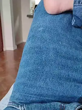 Snapshot of LeoMaduroSP chatting on November 4, 2025, 4:28 pm LeoMaduroSP online show from November 4, 2025, 4:28 pm