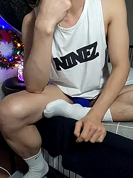 Snapshot of icejuljulju chatting on December 22, 2025, 1:41 pm icejuljulju online show from December 22, 2025, 1:41 pm