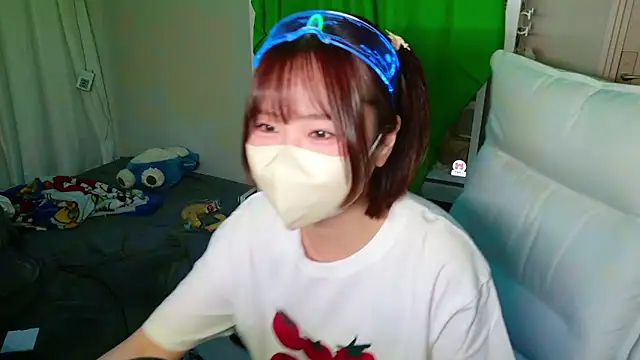 chii chan o0 online show from April 30, 2026, 1:17 pm
