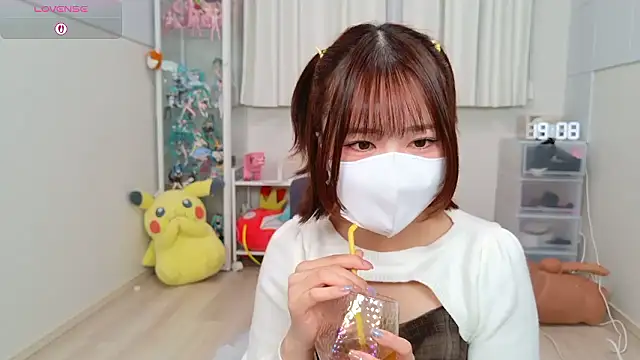 Snapshot of chii_chan_o0 chatting on May 6, 2026, 10:09 am chii chan o0 online show from May 6, 2026, 10:09 am