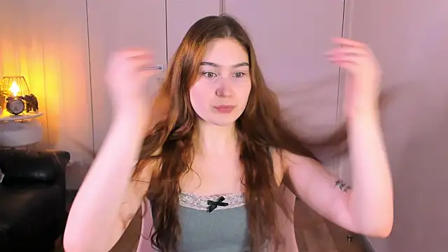 Snapshot of Lili_Luuu chatting on March 16, 2026, 3:05 pm Lili Luuu online show from March 16, 2026, 3:05 pm