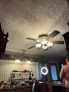 Snapshot of Integrityofsin chatting on December 15, 2025, 5:39 pm Integrityofsin online show from December 15, 2025, 5:39 pm