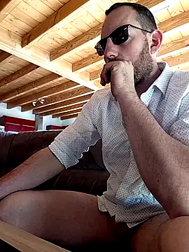 Snapshot of BrunJulienMetis chatting on February 22, 2026, 1:20 pm BrunJulienMetis online show from February 22, 2026, 1:20 pm