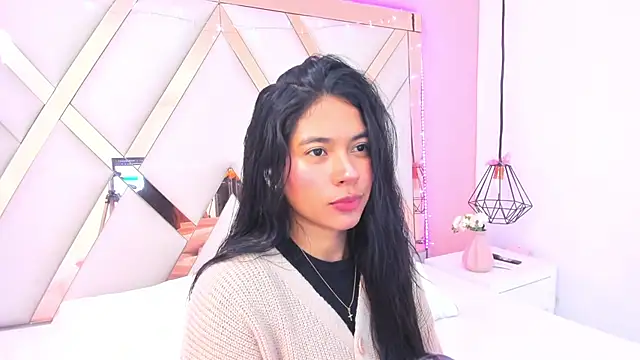 Snapshot of samantaa_shy chatting on June 12, 2026, 4:00 am samantaa shy online show from June 12, 2026, 4:00 am