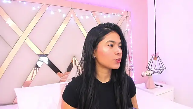 Snapshot of samantaa_shy chatting on June 20, 2026, 4:04 am samantaa shy online show from June 20, 2026, 4:04 am