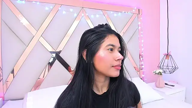 Snapshot of samantaa_shy chatting on June 27, 2026, 3:44 am samantaa shy online show from June 27, 2026, 3:44 am