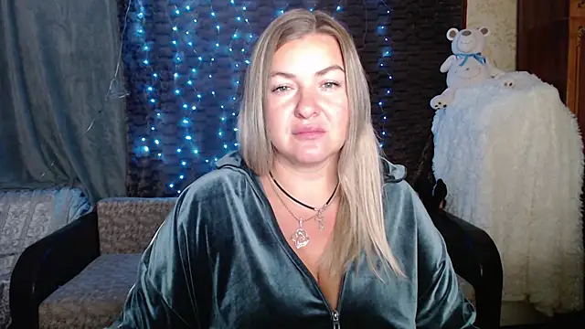 NikaSkylink online show from September 12, 2025, 7:03 pm