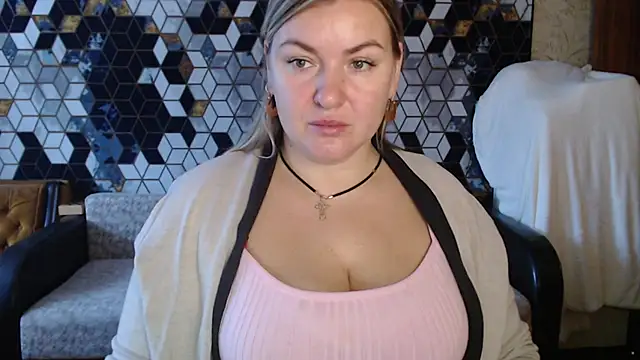 NikaSkylink online show from February 3, 2026, 5:05 am