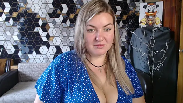 NikaSkylink online show from April 3, 2026, 6:33 am