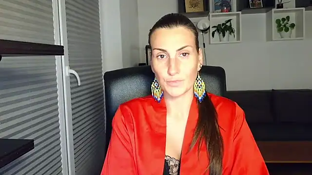 DonnaAmore online show from September 8, 2025, 8:19 pm