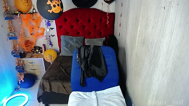 Snapshot of karina__milff chatting on October 28, 2025, 4:38 am karina milff online show from October 28, 2025, 4:38 am