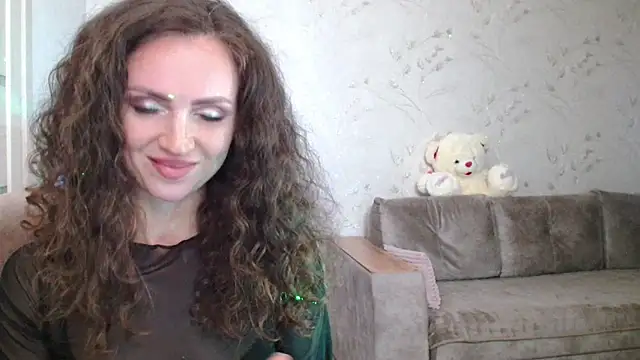 Amber Carrol online show from April 25, 2026, 5:21 pm
