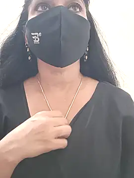 shivani27 online show from November 29, 2025, 5:05 pm