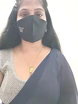 shivani27 online show from July 19, 2026, 9:35 am