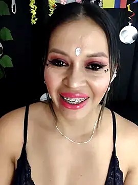 AntonelaMorriz online show from June 15, 2026, 9:44 am