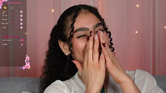 Victoria Curly online show from October 6, 2025, 2:20 am