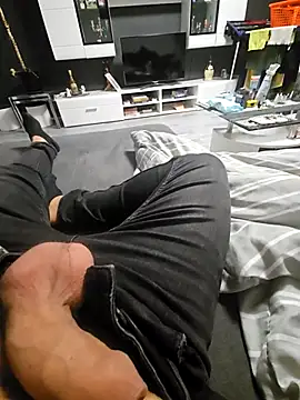 Snapshot of Bog_dan123 chatting on November 3, 2025, 11:37 pm Bog dan123 online show from November 3, 2025, 11:37 pm