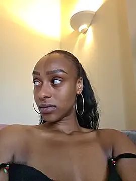 Snapshot of Hazel_Dollxx chatting on June 21, 2026, 4:26 am Hazel Dollxx online show from June 21, 2026, 4:26 am