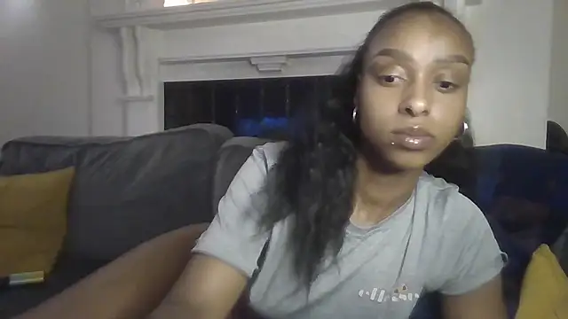 Snapshot of Hazel_Dollxx chatting on June 29, 2026, 9:48 pm Hazel Dollxx online show from June 29, 2026, 9:48 pm