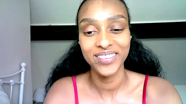 Snapshot of Hazel_Dollxx chatting on July 24, 2026, 1:09 pm Hazel Dollxx online show from July 24, 2026, 1:09 pm