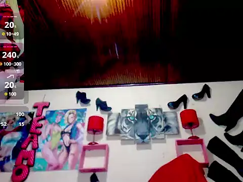 Snapshot of blondehot5v chatting on September 20, 2025, 12:17 pm blondehot5v online show from September 20, 2025, 12:17 pm