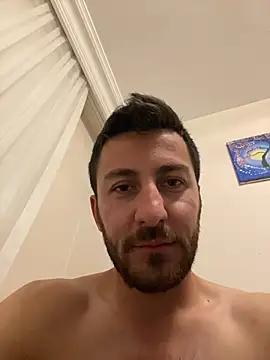 emredenizz07 online show from November 8, 2025, 10:19 pm