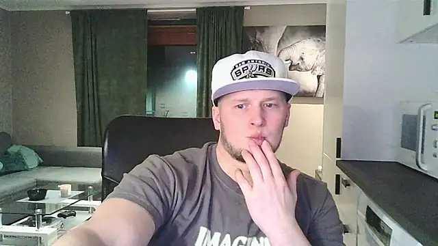 Dartanjanas13 online show from February 27, 2026, 9:15 pm