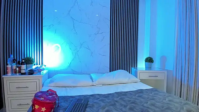 JackAndRosse  online show from January 12, 2026, 1:38 pm