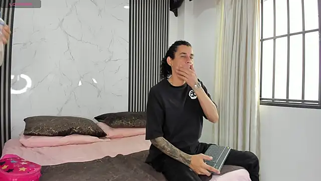 JackAndRosse  online show from January 15, 2026, 2:10 pm