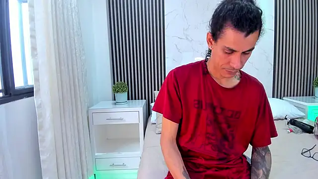 JackAndRosse  online show from July 2, 2026, 12:33 pm
