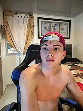 Justin trevor1 online show from June 18, 2026, 12:20 pm
