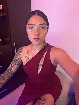 SurpriseMadlicia online show from September 23, 2025, 11:19 pm