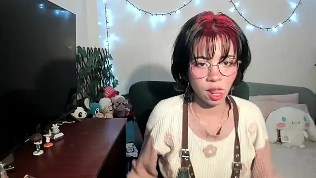 Snapshot of dolliette24 chatting on November 5, 2025, 4:23 am dolliette24 online show from November 5, 2025, 4:23 am