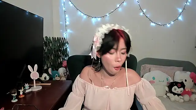 Snapshot of dolliette24 chatting on November 6, 2025, 2:34 am dolliette24 online show from November 6, 2025, 2:34 am