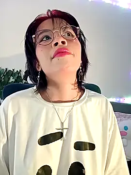 Snapshot of dolliette24 chatting on November 13, 2025, 9:14 pm dolliette24 online show from November 13, 2025, 9:14 pm