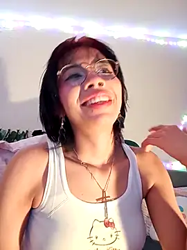 Snapshot of dolliette24 chatting on November 16, 2025, 5:46 am dolliette24 online show from November 16, 2025, 5:46 am