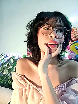 dolliette24 online show from February 9, 2026, 2:37 am